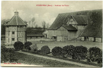 Guiseniers. Intérieur de Ferme.