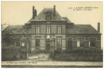 Haye-Aubrée (La). La Mairie - Les Ecoles.