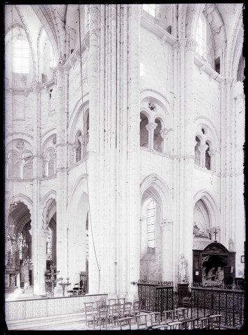 Chœur de l'église abbatiale de Saint-Germer-de-Fly (Oise).