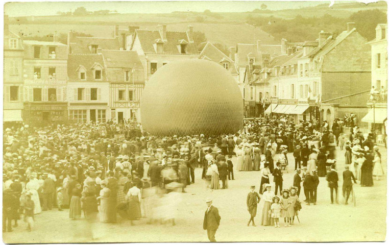 Andelys (Les). Atterissage d'un Ballon dirigeable.