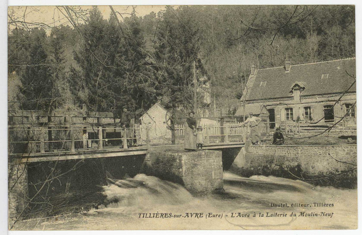 Tillières-sur-Avre. L'Avre à la Laiterie du Moulin Neuf.