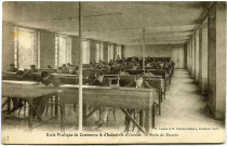 Evreux-Ville. École Pratique de Commerce et d'industrie - Salle de Dessin.