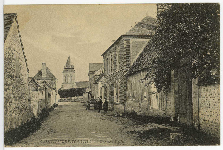 Saint-Pierre-d'Autils. Rue de l'Eglise.