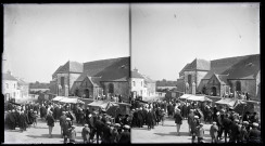 Jour de marché dans un village breton.
