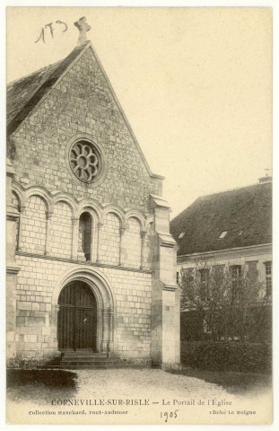 Corneville-sur-Risle. Le Portail de l'Eglise.