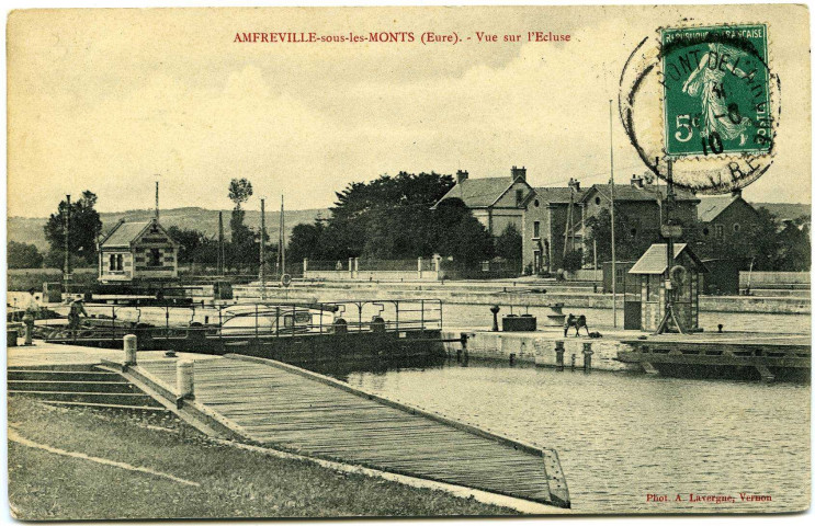 Amfreville-sous-les-Monts. Vue sur l'Ecluse.