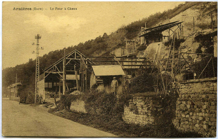 Arnières-sur-Iton. Le Four à Chaux.