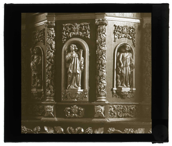 Église de Cuverville (Eure), maître-autel, tabernacle.