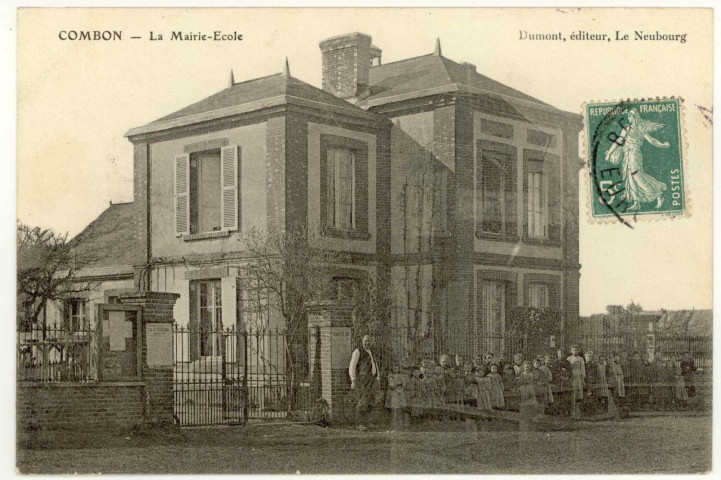 Combon. La Mairie-Ecole.
