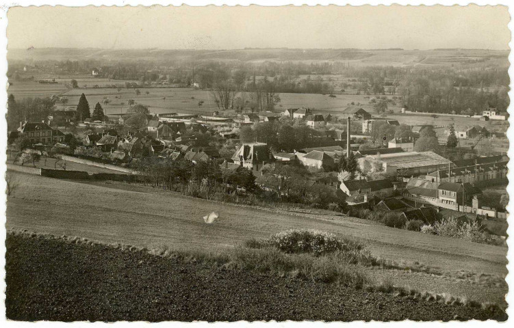 Ménilles. Vue générale.