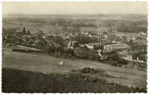 Ménilles. Vue générale.