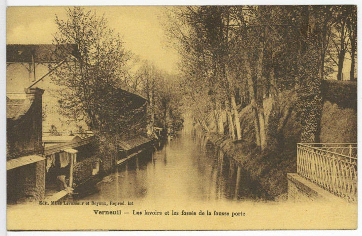 Verneuil-sur-Avre. Les Lavoirs et les fossés de la fausse porte.