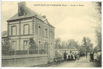 Saint-Eloi-de-Fourques. Ecoles et Mairie.