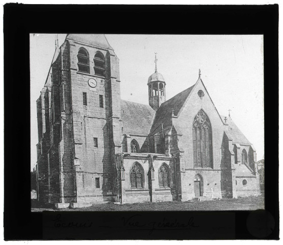 Collégiale Notre-Dame de l'Assomption d'Écouis (Eure), vue générale côté sud. Probablement d'après négatif 37 Fi 2645, reproduction d'un cliché Des Forts reproduit dans le livre de Louis Reignier sur la Collègiale d'Ecouis, pp. 86-87