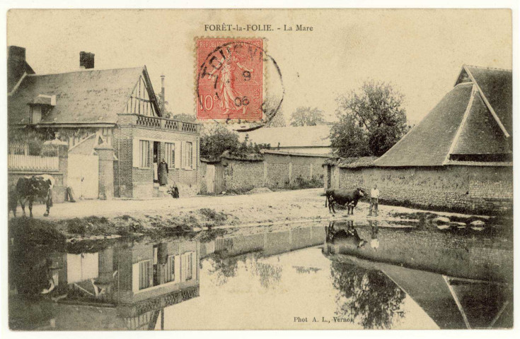 Forêt-la-Folie. La Mare.