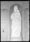 Statue de Vierge à l'enfant.