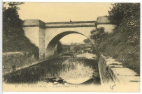 Pont-de-l'Arche. L'Ancien Canal.