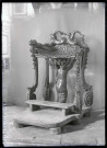 Fauteuil d'officiant de l'église d'Authouillet (Eure).