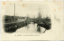 Evreux-Ville. Vue de L'Iton du Moulin à Harrouard.