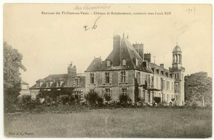 Authevernes. Château de Boisdenemetz, construit sous Louis XIII.