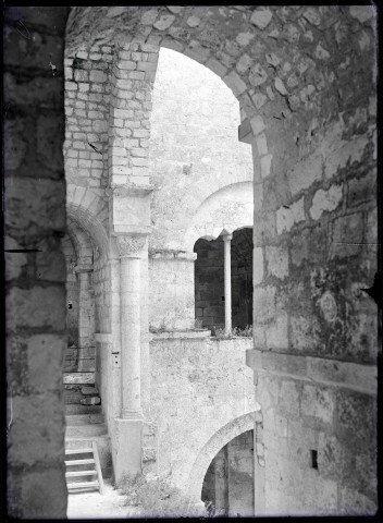 Ruines et vestiges de l'abbaye de Jumièges (Seine-Maritime).