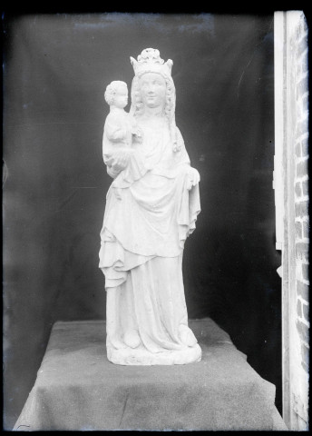 Statue de Vierge à l'enfant de l'église de Noyers (Eure).