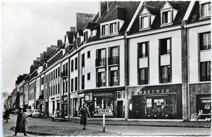Evreux-Ville. Rue Chartraine.