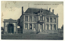 Baux-de-Breteuil (Les). La Mairie.