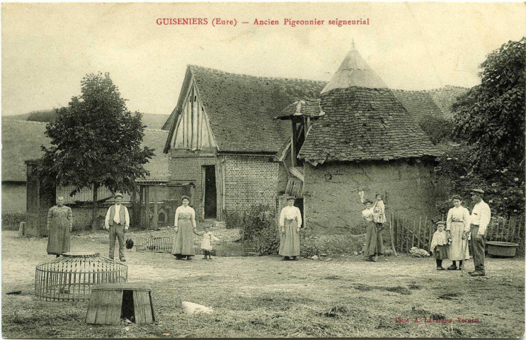 Guiseniers. Ancien Pigeonnier seigneurial.