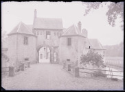 Entrée du château de Nempont-Saint-Firmin (Pas-de-Calais)