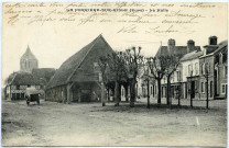 Ferrière-sur-Risle (La). La Halle.