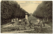 Breteuil-sur-Iton. Promenades des Plesses et le Buste du Peintre Ribot.