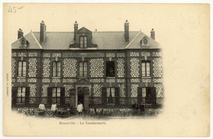 Beuzeville. La Gendarmerie.