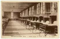Breteuil-sur-Iton. Colonie Scolaire du XVIIe Arrondt-Un Dortoir.