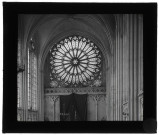 Vue intérieure de la Sainte-Chapelle de la Vierge dite Sainte-Chapelle de Saint-Germer-de-Fly (Oise).