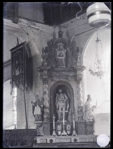 Église d'Heudreville-en-Lieuvin (Eure), autel de la Passion.