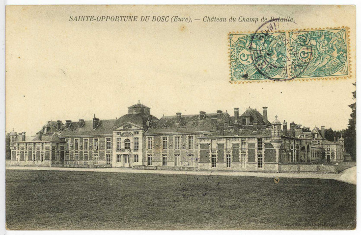 Sainte-Opportune-du-Bosc. Château du Champ de Bataille.