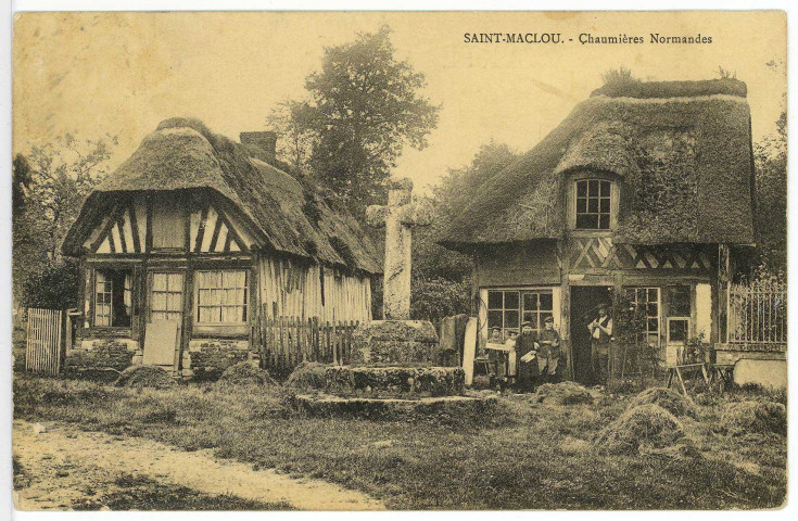 Saint-Maclou. Chaumières Normandes.
