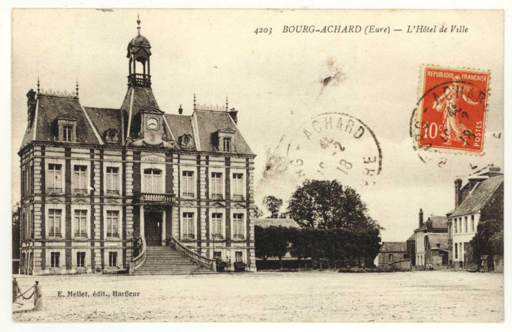 Bourg-Achard. L'Hôtel de Ville.