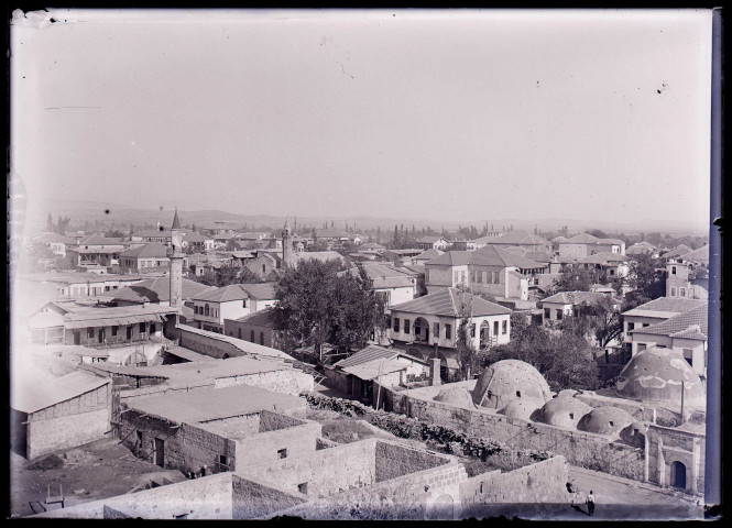 Vue générale de la ville de Tarse (Turquie) (notice PA).