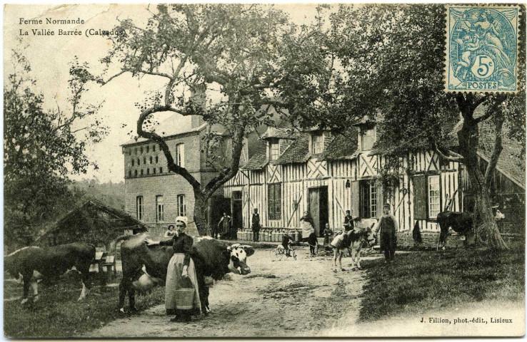 Basse-Normandie. Ferme Normande. - La Vallée Barrée (Calvados).