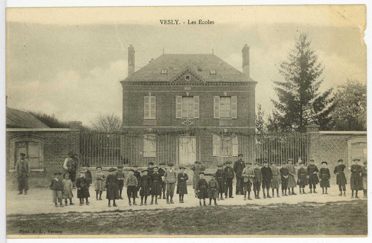 Vesly. Les Ecoles.