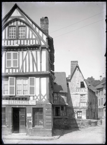 Maisons à pans de bois de Caudebec-en-Caux (Seine-Maritime).