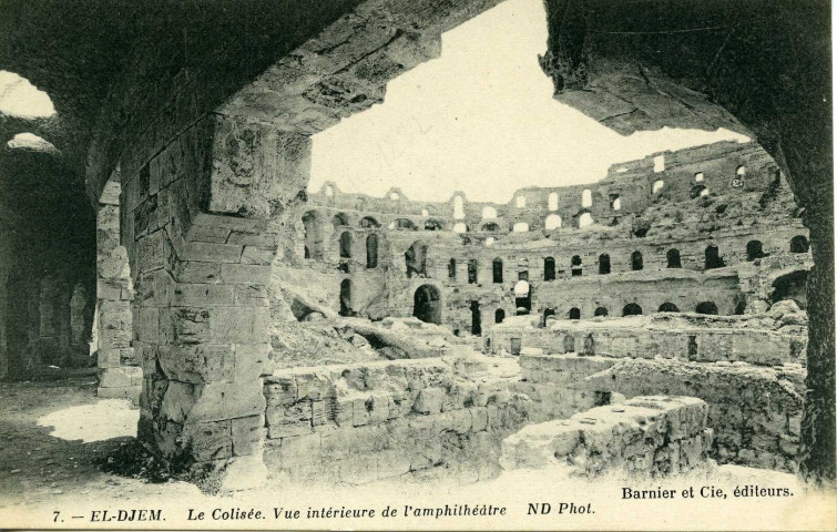 EL-DJEM. Le Colisée. Vue intérieure de l'amphithéatre