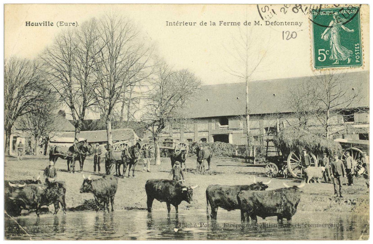 Houville-en-Vexin. Intérieur de la Ferme de M. Defontenay.
