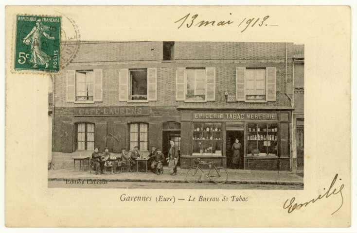 Garennes-sur-Eure. Le Bureau de Tabac.