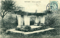 Port-Mort. Tombeau de St Edbin.
