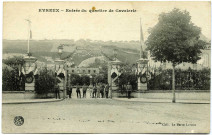 Evreux-Ville. Entrée du Quartier de Cavalerie.