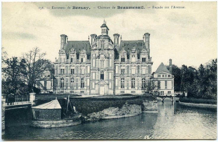 Beaumesnil. Environs de Bernay. - Château de Beaumesnil. - Façade sur l'Avenue.
