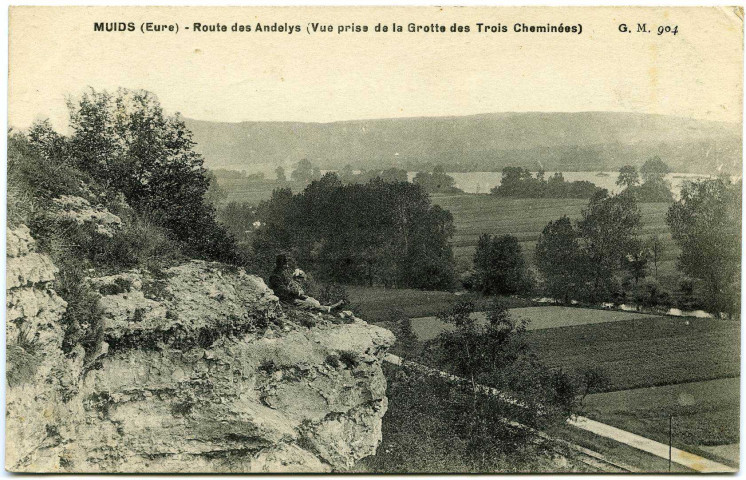 Muids. Route des Andelys (Vue prise de la Grotte des Trois Cheminées).